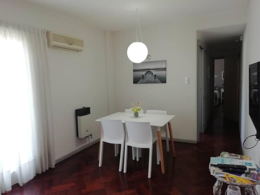 PETIT RIVADAVIA en el corazón de Mendoza Apartamento Exterior foto